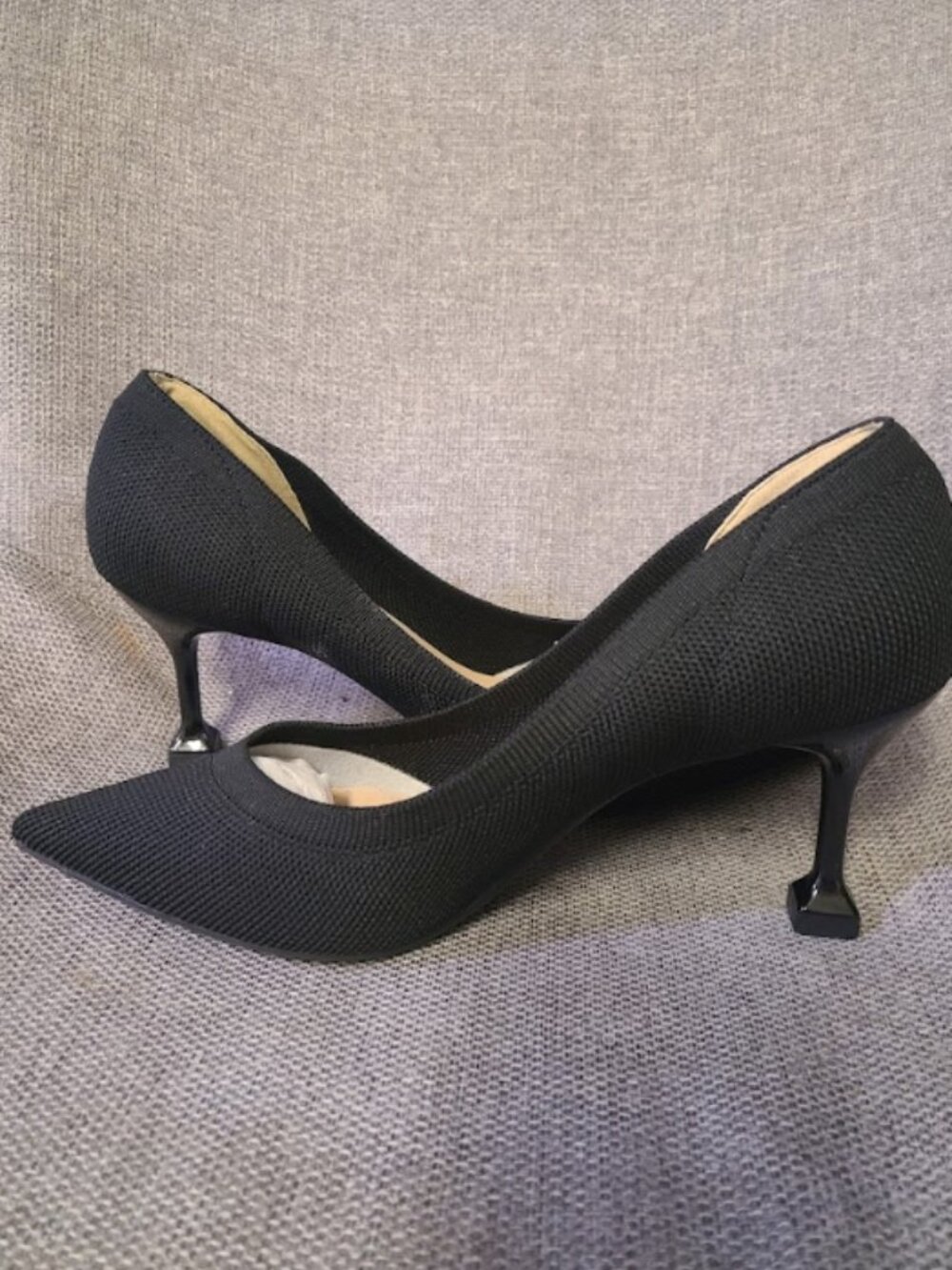 Used Black Knit Pointed Pump